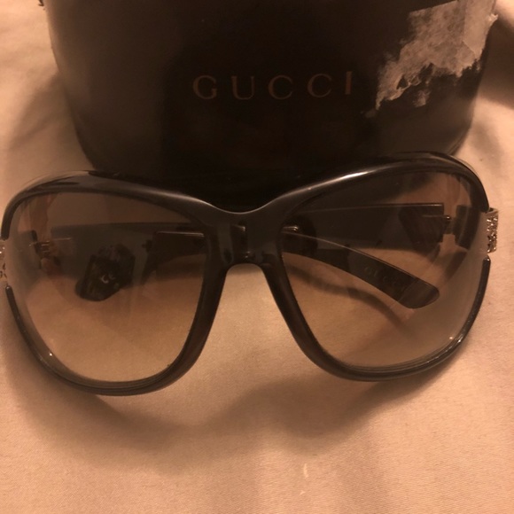 Gucci sunglasses sold on ♏️ - Picture 7 of 8